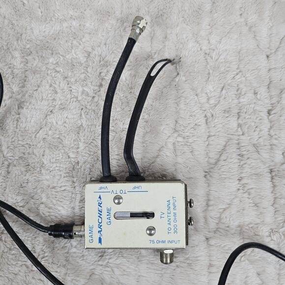 Vintage Tele Games Gaming System 13 Games 3 Controller Style Case Atari Untested - Picture 11 of 16